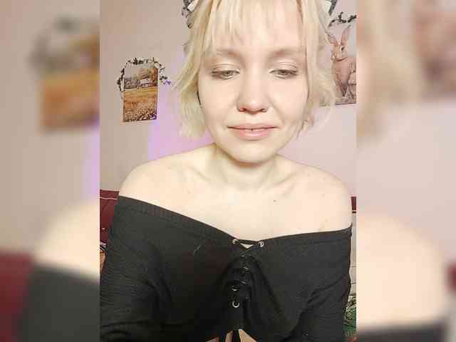 LadyAnny webcam