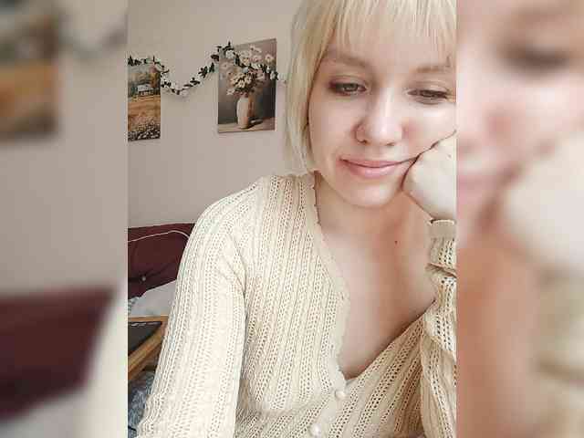 LadyAnny webcam