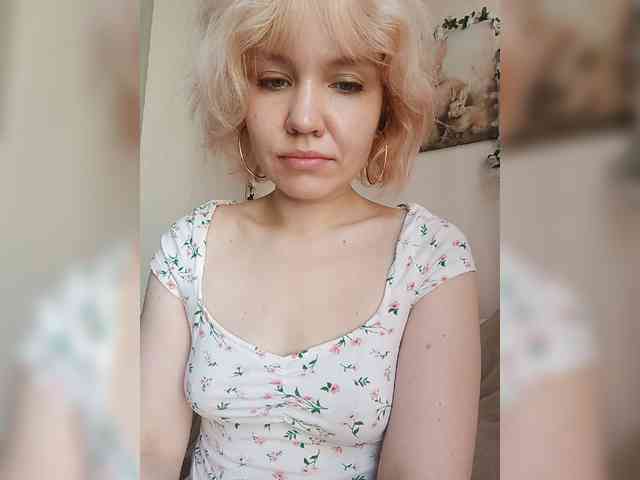 LadyAnny webcam