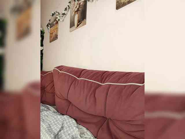 LadyAnny webcam