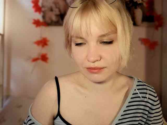 LadyAnny webcam