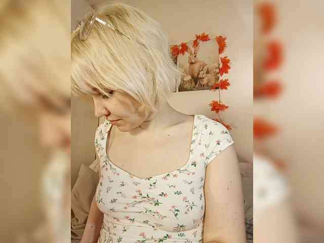 Tikoffka Live Webcam on BongaCams