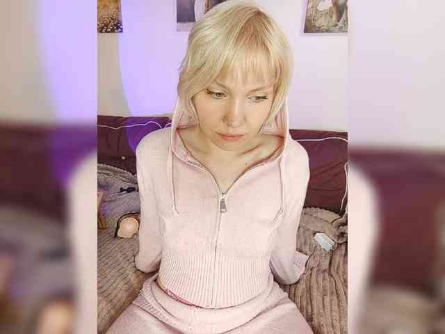 LadyAnny webcam