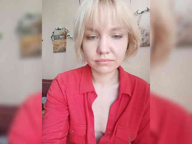 LadyAnny webcam