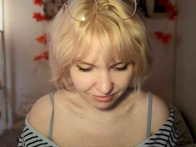 LadyAnny webcam