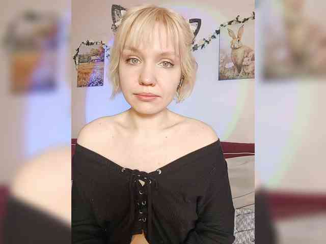 LadyAnny webcam