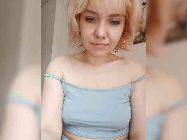 LadyAnny webcam