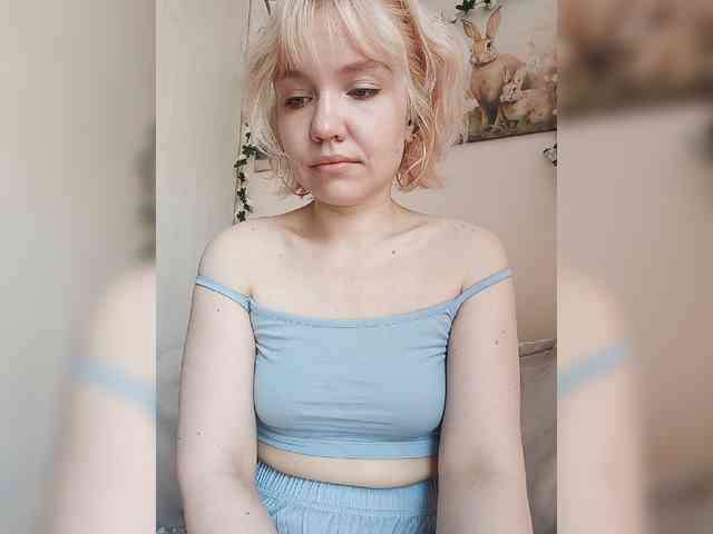 LadyAnny webcam