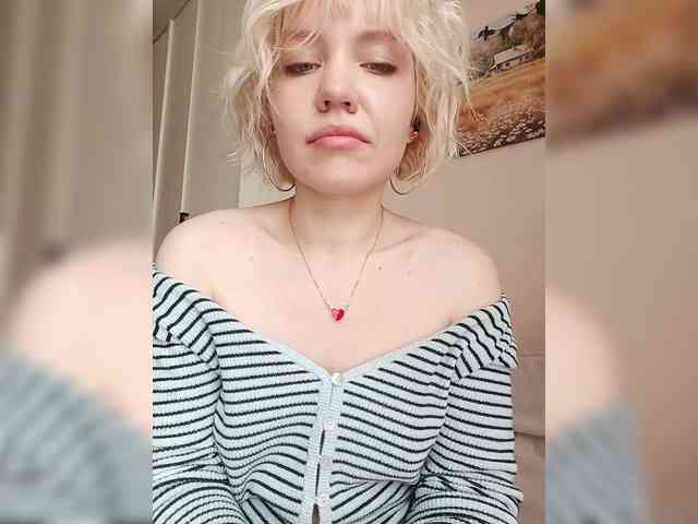 LadyAnny webcam