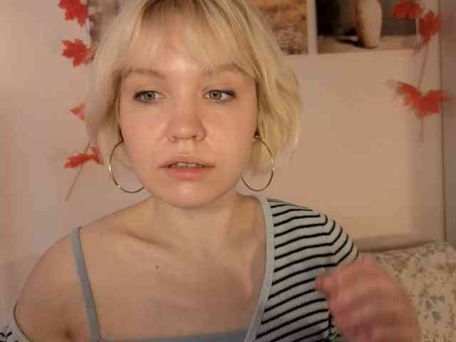 LadyAnny webcam