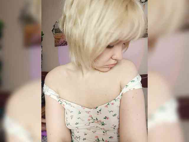 LadyAnny webcam