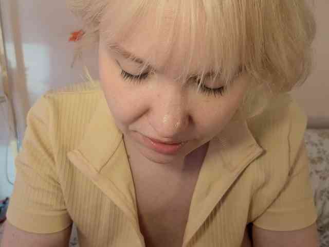 LadyAnny webcam