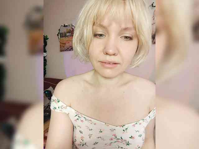 LadyAnny webcam