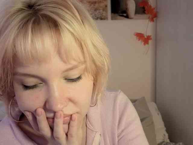 LadyAnny webcam