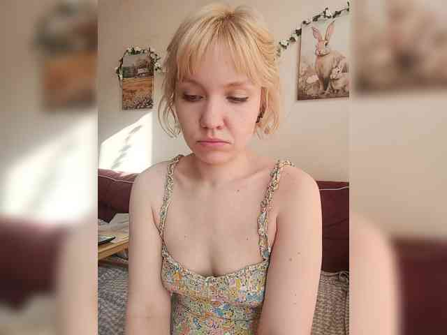 LadyAnny webcam