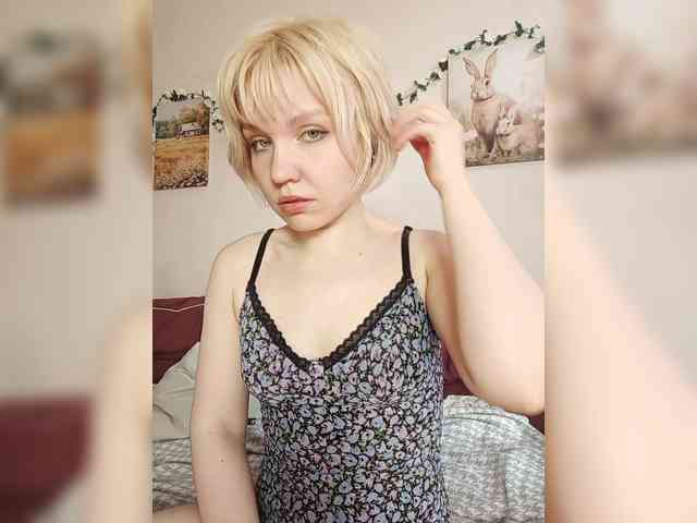 LadyAnny webcam