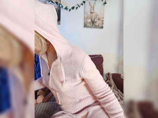 LadyAnny webcam