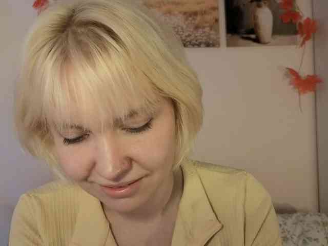 LadyAnny webcam