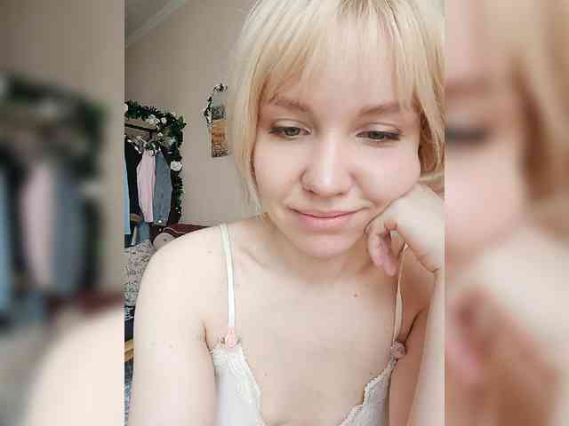 LadyAnny webcam