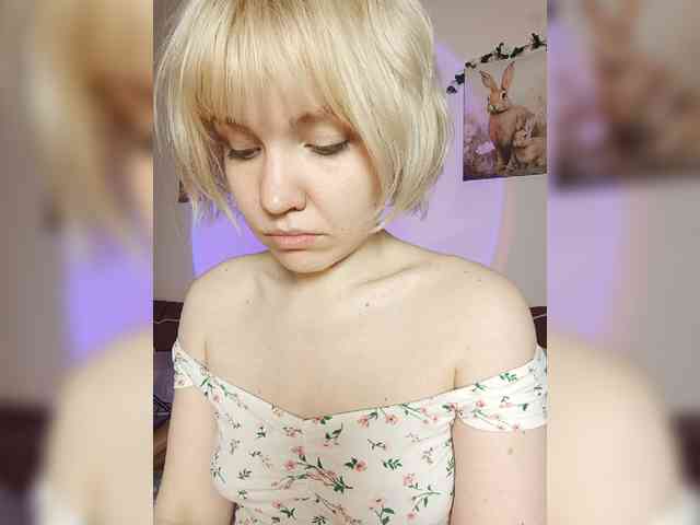 LadyAnny webcam