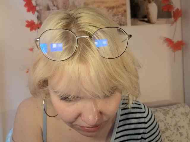 LadyAnny webcam