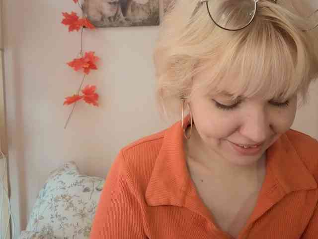 LadyAnny webcam