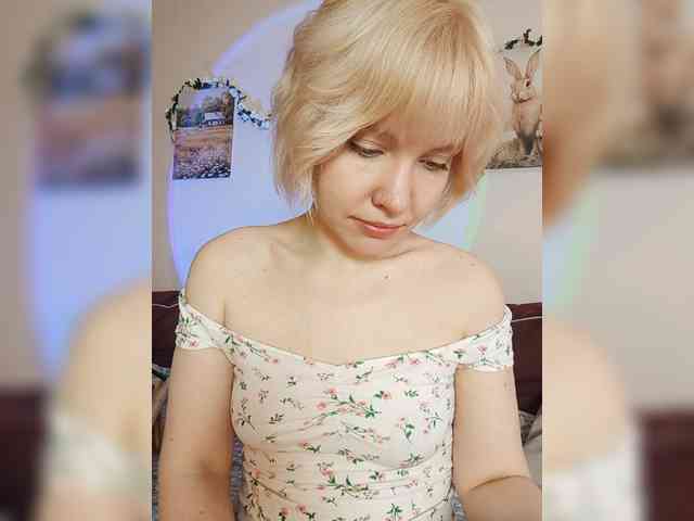 LadyAnny webcam