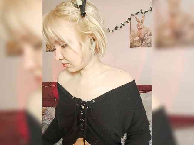 LadyAnny webcam