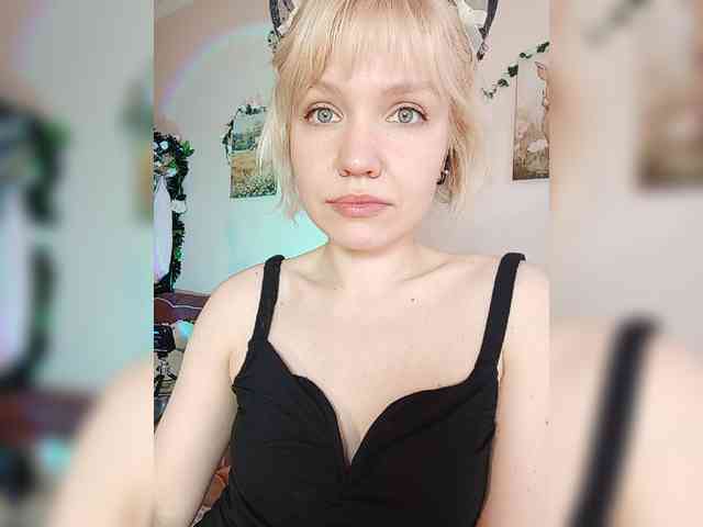 LadyAnny webcam