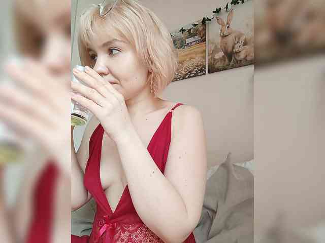 LadyAnny webcam