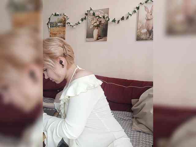LadyAnny webcam
