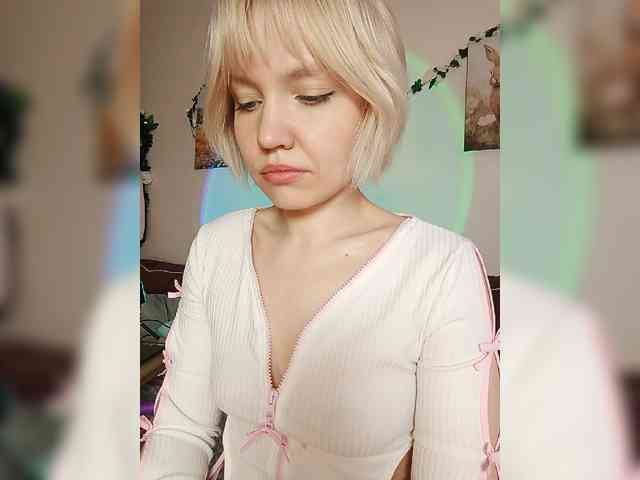 LadyAnny webcam