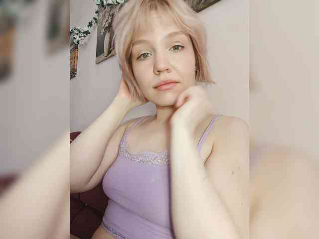 LadyAnny webcam