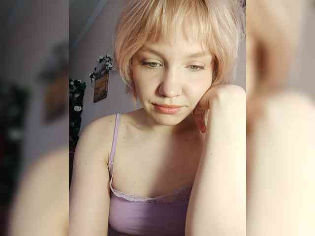 LadyAnny webcam