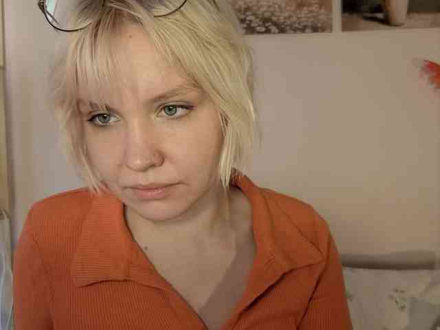 LadyAnny webcam