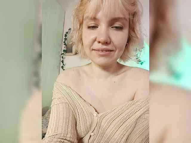 LadyAnny webcam