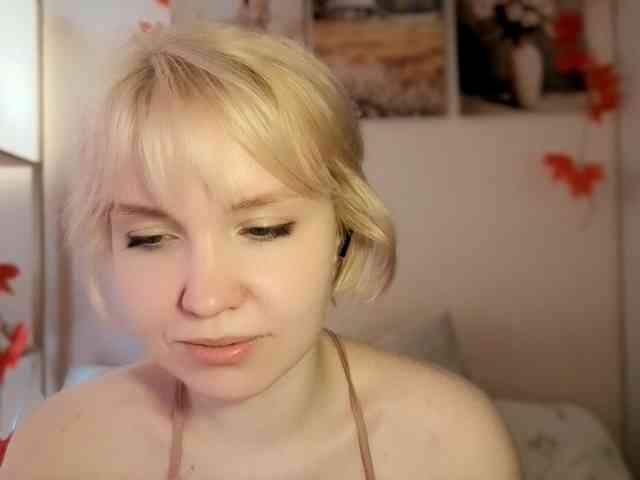 LadyAnny webcam