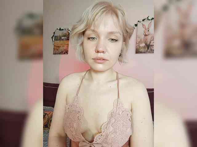 LadyAnny webcam