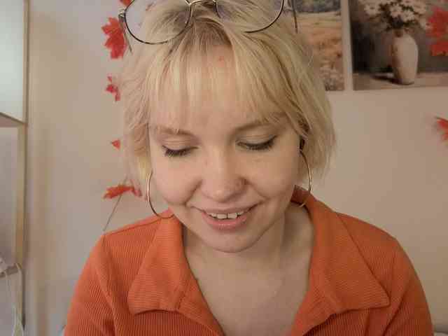 LadyAnny webcam