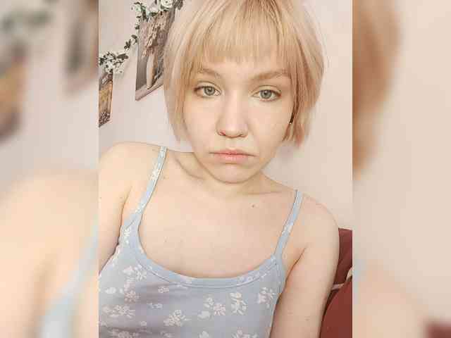 LadyAnny webcam
