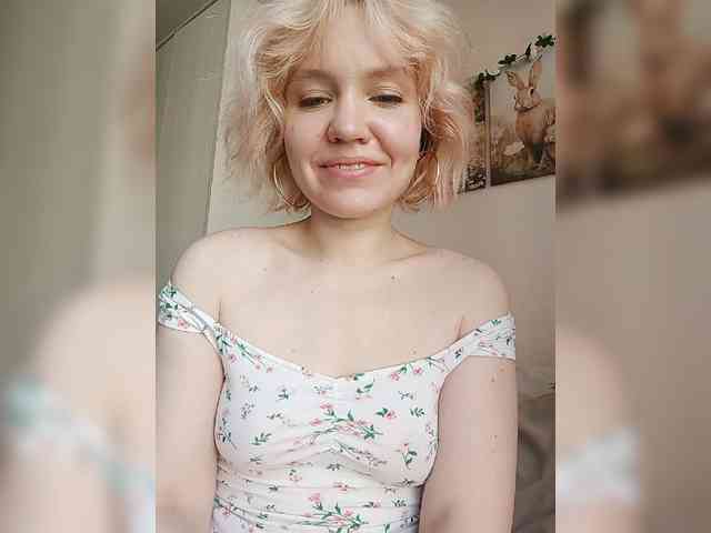 LadyAnny webcam
