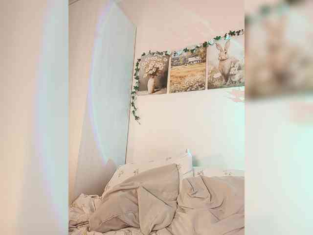 LadyAnny webcam