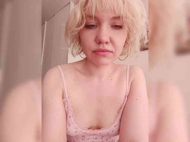 LadyAnny webcam