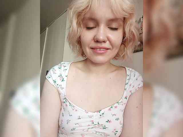 LadyAnny webcam