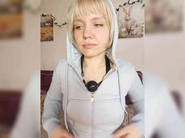 LadyAnny webcam
