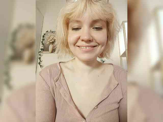 LadyAnny webcam