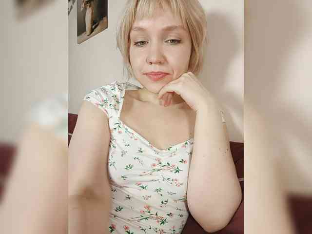 LadyAnny webcam