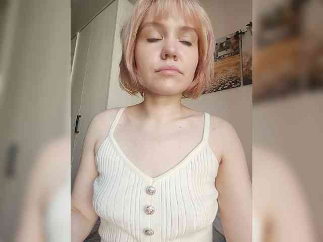 LadyAnny webcam