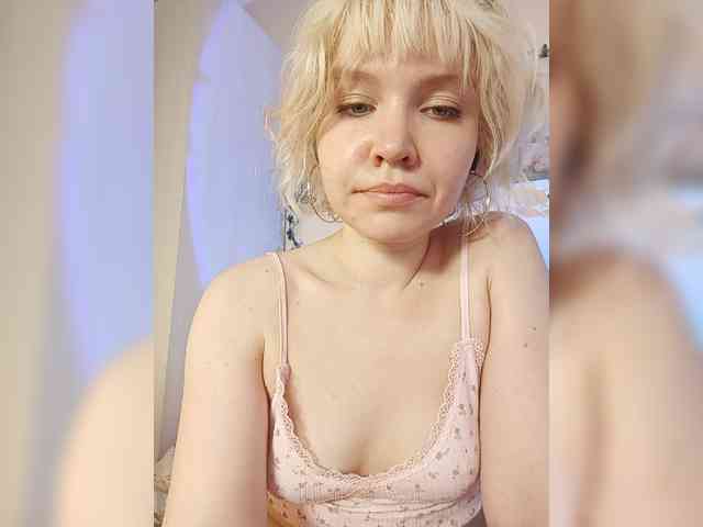 LadyAnny webcam