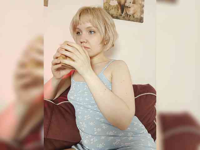 LadyAnny webcam